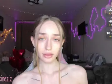 Polikinesis  live sex cam