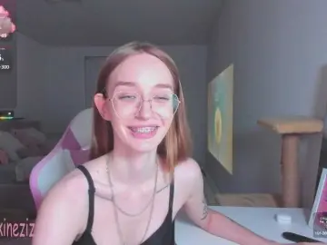 Polikinesis  live sex cam
