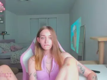Polikinesis  live sex cam