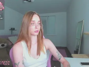 Polikinesis  live sex cam