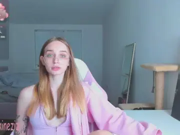 Polikinesis  live sex cam