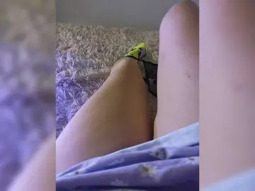 Amazingtits-5D  live sex cam