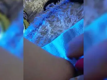 Amazingtits-5D  live sex cam