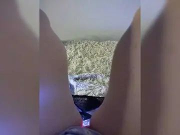 Amazingtits-5D  live sex cam