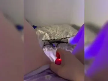 Amazingtits-5D  live sex cam