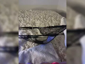 Amazingtits-5D  live sex cam