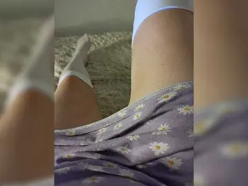 Amazingtits-5D  live sex cam