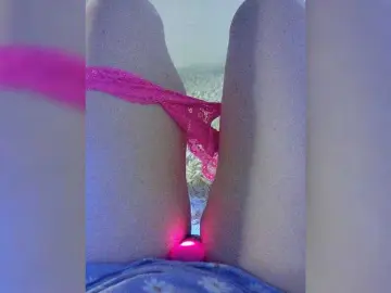 Amazingtits-5D  live sex cam