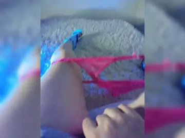 Amazingtits-5D  live sex cam