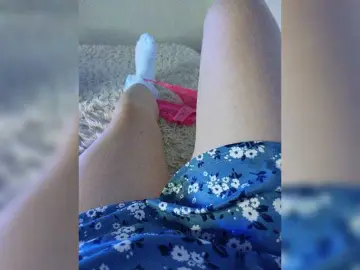 Amazingtits-5D  live sex cam