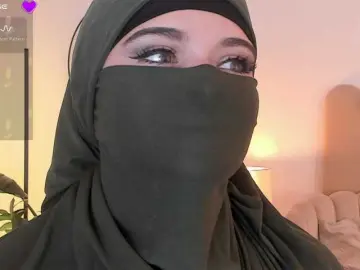 Anna-henao  live sex cam