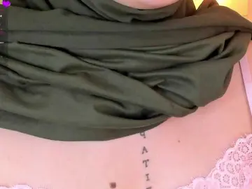 Anna-henao  live sex cam