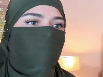 Anna-henao  live sex cam