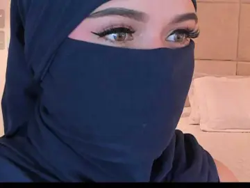 Anna-henao  live sex cam