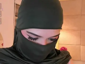Anna-henao  live sex cam