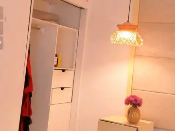 Anna-henao  live sex cam
