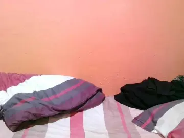 Miss-midnight  live sex cam