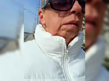 BaditaLuna  live sex cam