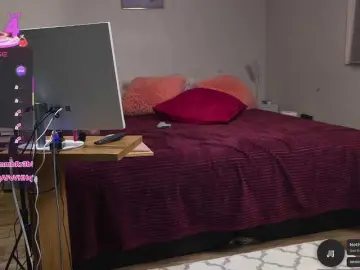 BaditaLuna  live sex cam