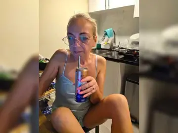BaditaLuna  live sex cam