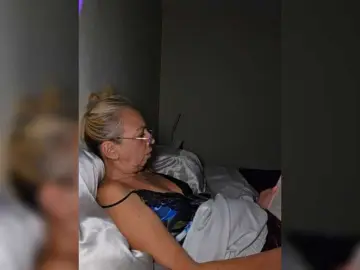 BaditaLuna  live sex cam