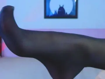 BladeNeon  live sex cam