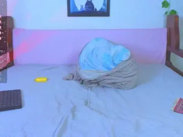 BladeNeon  live sex cam