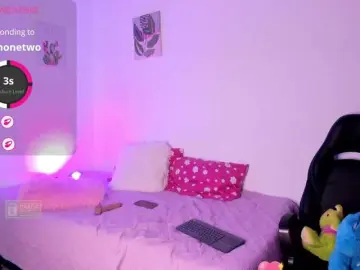 Lila-Sweet18  live sex cam