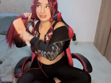 MaloryTay11  live sex cam