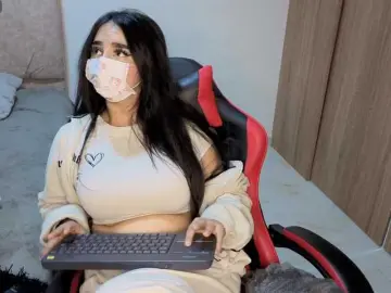 MaloryTay11  live sex cam