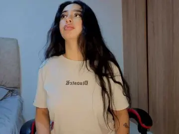 MaloryTay11  live sex cam