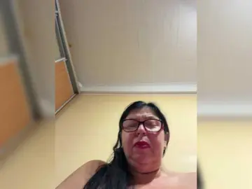 Markuza19  live sex cam