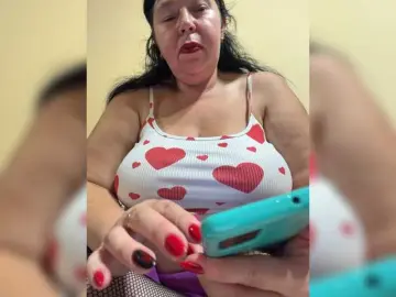 Markuza19  live sex cam