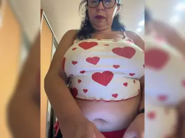 Markuza19  live sex cam