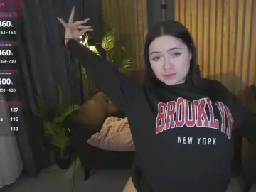 SecretKiraa  live sex cam