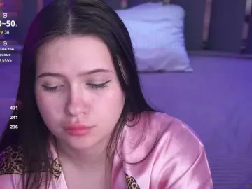 SecretKiraa  live sex cam