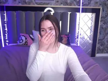 SecretKiraa  live sex cam