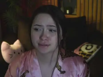 SecretKiraa  live sex cam
