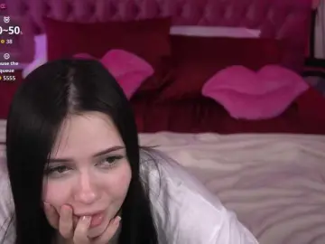 SecretKiraa  live sex cam
