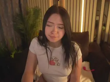 SecretKiraa  live sex cam