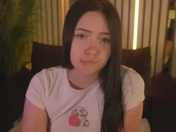 SecretKiraa  live sex cam