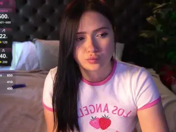 SecretKiraa  live sex cam