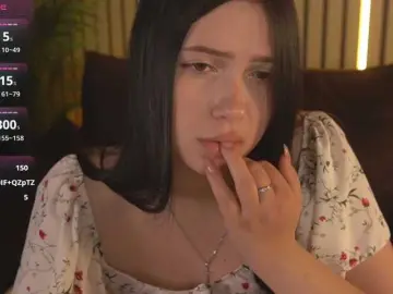 SecretKiraa  live sex cam