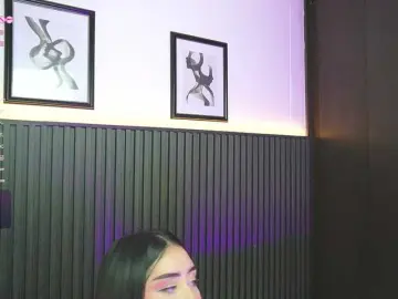 Haylie-1  live sex cam