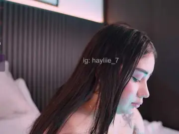 Haylie-1  live sex cam