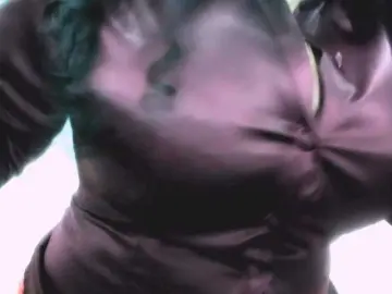 Latinvalery  live sex cam