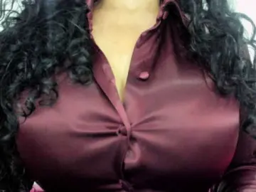 Latinvalery  live sex cam