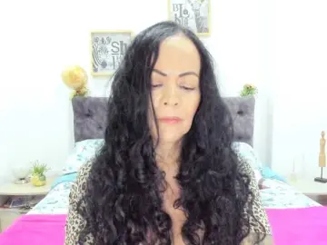 Latinvalery  live sex cam