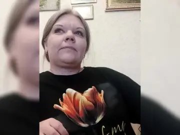 Natalij35  live sex cam
