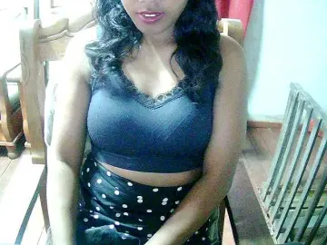 Cathie69  live sex cam